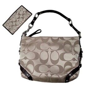 EUC Coach signature Women's metal chain stud shoulder bag & wallet set, tan